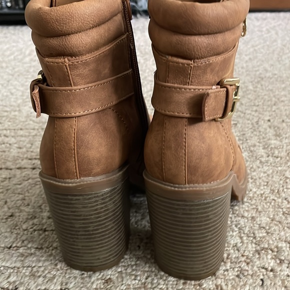 Guess Jaydyn High Heel Platform Combat Boots - Picture 12 of 13
